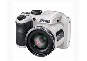 Теперь фотоаппарат Fujifilm FinePix S4800 продается в комплекте с аксессуарами по акционной цене