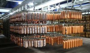 Холодильна камера - зберігання ковбас,  м'яса,  сирів ( Під ключ)