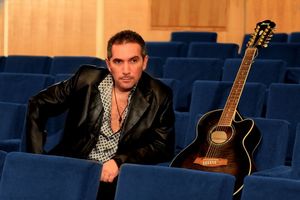 Олег Владимиров поздравляет с Днем Победы