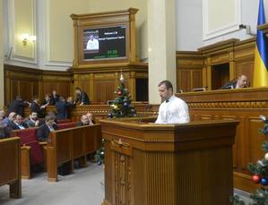 Председатель финансового комитета призвал ВР перекрыть возможность обходить мораторий на отчуждение жилья валютных заемщиков через нотариусов