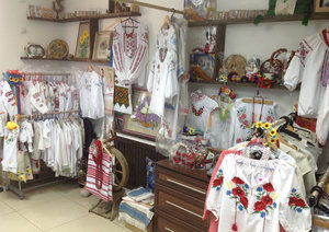 Клиенты ПриватБанка могут получить больше бонусов за покупки в магазине “Украинская вышиванка”