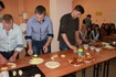 Съешь сам и поделись с другом: в Рубежном прошел мастер-класс по приготовлению пирожков
