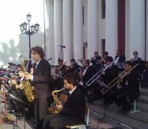 В Одессе проходит большой концерт джазовых коллективов