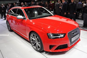 Audi RS4 Avant – универсал,  разгону которого позавидует большинство седанов