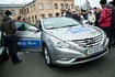 Компания Hyundai помогает освоить навыки вождения волонтерам Евро – 2012
