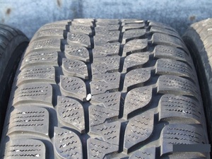 Шины зимние Б/У 195/65/15 Bridgestone Blizak  LM-25   протектор 4-5mm