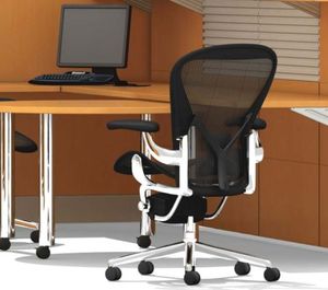 Офисное кресло Herman Miller Aeron Chair - Polished Aluminum