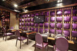 Новогодние корпоративы в ресторане-караоке 