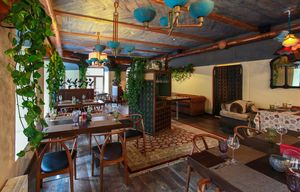 Новый креативный ресторан Мамакота в историческом центре Киева – нешаблонное место с уникальными «фишками» и очень вкусной кухней!