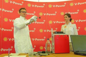 Shell демонстрирует фирменные характеристики топлива Shell V-Power и Shell V-Power Diesel