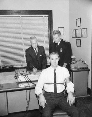 Детектор лжи,  тестирование на полиграфе