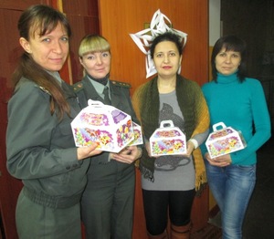 ПОЛТАВЩИНА: СВЯТИЙ МИКОЛАЙ ЗАВІТАВ  ДО ДІТЛАХІВ СПІВРОБІТНИКІВ КРЕМЕНЧУЦЬКОЇ ВИХОВНОЇ КОЛОНІЇ