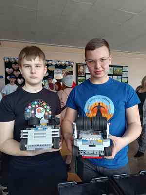 Червонослобідські школярі взяли участь у регіональному фестивалі із робототехніки