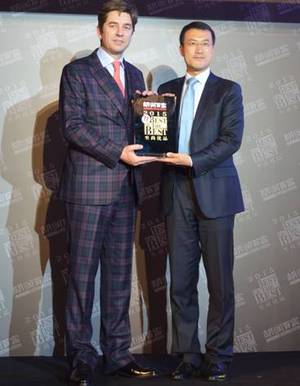 Huawei Mate7 получил награду Smartphone Best New Arrival на церемонии Hurun Best of the Best Awards 2015