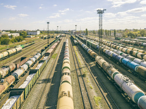 Новый договор на перевозку грузов от «Укрзализныци»: почему бизнес недоволен