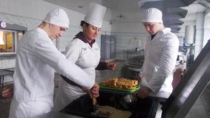 Вихованці Кременчуцької виховної колонії пригощалися млинцями